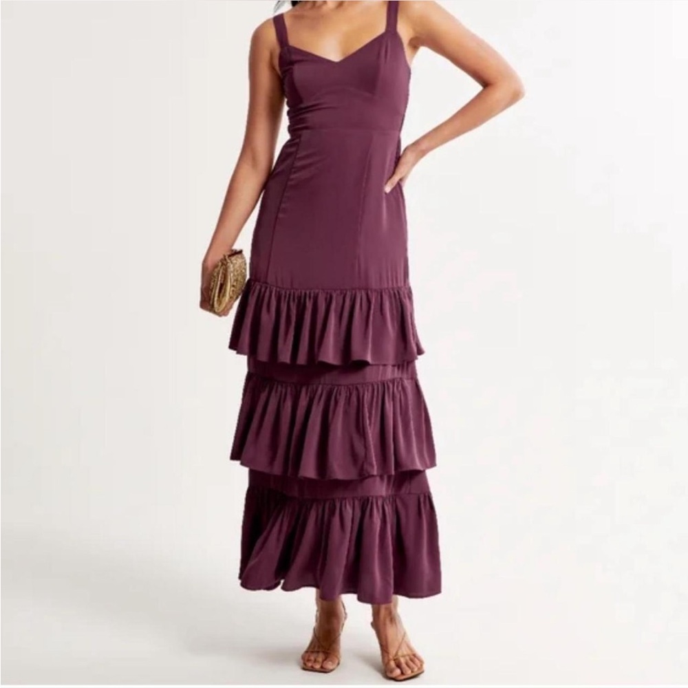 Abercrombie & Fitch Ruffle Tiered Maxi Dress in XSP